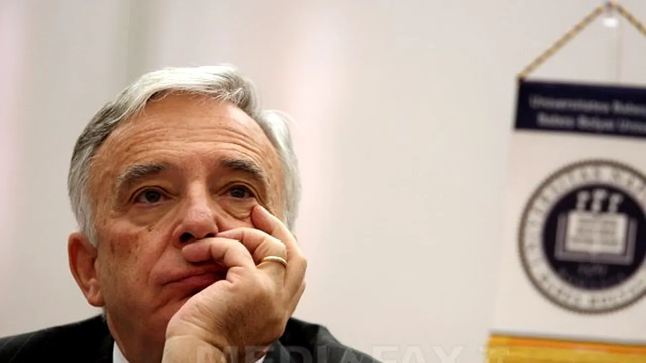 Noua dilemă a lui Isărescu: Cât poate coborî cursul fără să atragă speculatorii
