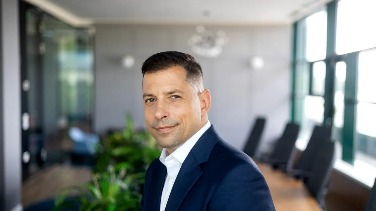 Pluxee, partenerul global pentru beneficii extrasalariale şi soluţii pentru creşterea implicării angajaţilor, anunţă schimbări în conducerea business-urilor din România şi Bulgaria pentru a accelera implementarea strategiei de creştere a companiei