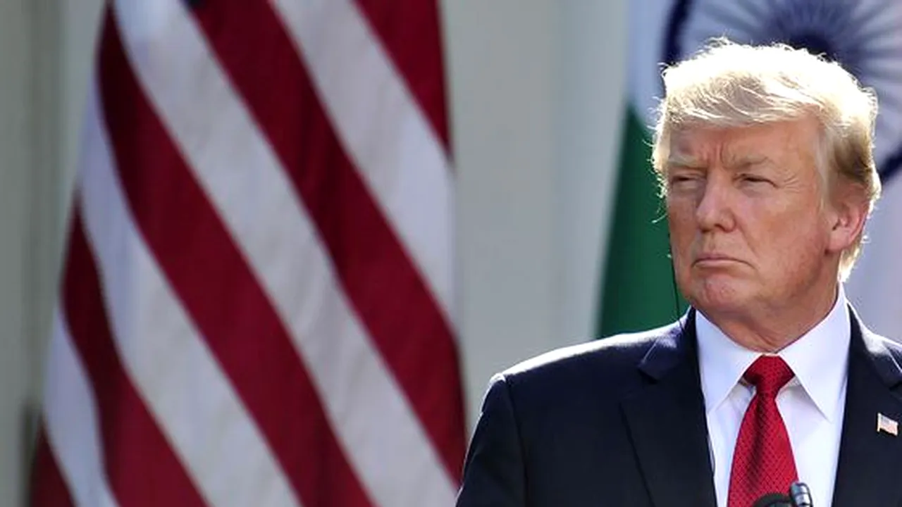 Donald Trump acuză FBI că ar fi spionat ilegal campania sa prezidenţială 