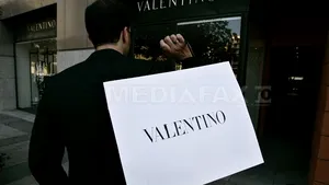 Valentino vine în România: Primul magazin, deschis pe 15 decembrie