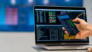 Au crescut investiţiile nete în economia naţională