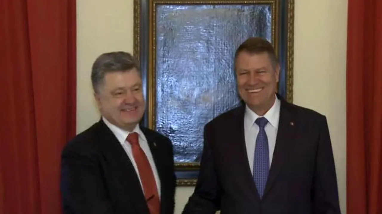 Iohannis s-a întâlnit cu preşedintele Ucrainei: Poroşenko va face o vizită în România anul acesta - VIDEO