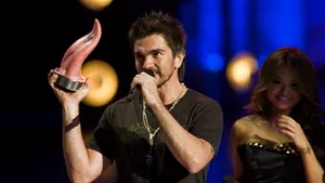 Juanes, marele câştigător la gala premiilor MTV Latin America (Video)