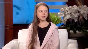 FOTO | Greta Thunberg, călătoare în timp? Copia fidelă a activistei de mediu apare într-o fotografie făcută acum 120 de ani