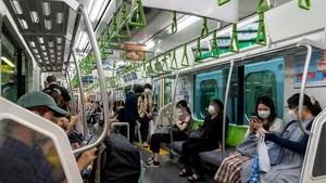Atac brutal într-un tren din Tokyo. Agresorul a fost arestat
