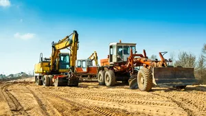 Cum să alegi utilajele potrivite pentru proiectul tău de construcţie