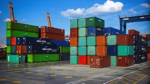 Eurostat anunţă că deficitul comercial al României a crescut la 12,3 miliarde de euro în primele nouă luni
