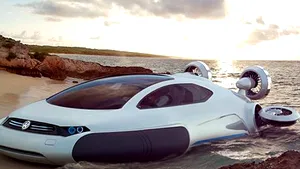 Cum arată maşina viitorului: Autoturismul care poate să meargă pe nisip şi apă - FOTO