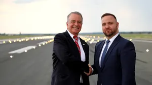 CNAB și Ambasada SUA vor să consolideze cooperarea în aviație. Zborurile transatlantice, printre temele abordate