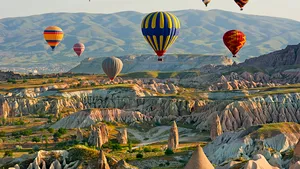 Cinci motive pentru care să vizitezi Cappadocia cel puţin o dată în viaţă