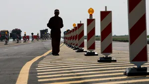 Restricţii de circulaţie pe Autostrada Soarelui, până la sfârşitul lunii, din cauza unor lucrări