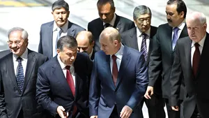 Un aliat al lui Putin a cedat în faţa protestelor. Stare de urgenţă în ţară