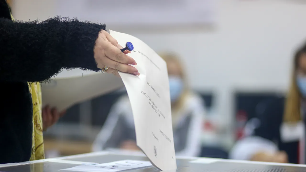 AEP găzduieşte duminică două secţii de votare pentru alegerile din Republica Moldova