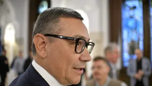 Victor Ponta susține că George Simion nu ar fi susținut de Călin Georgescu: „o impostură totală” / Ponta îl acuză pe Simion că a luat un elicopter să facă o poză cu CG la înviere