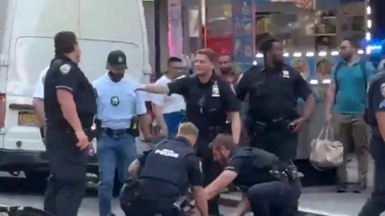 Autorul atacului armat de marți din New York avea un istoric de probleme psihice