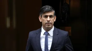 Rishi Sunak: Condamn în cei mai fermi termeni atacul nesăbuit al regimului iranian