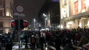 Zeci de mii de argentinieni au protestat împotriva măsurilor de austeritate ale preşeedintelui Macri