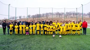 Autoklass alături de partenerii săi a inaugurat primul teren de fotbal 