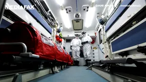 Mărturiile unui medic din Spitalul Suceava: Pacienţii cu COVID 19 spun că simt ca şi cum ar avea cioburi în plămâni, iar când respiră îi taie 