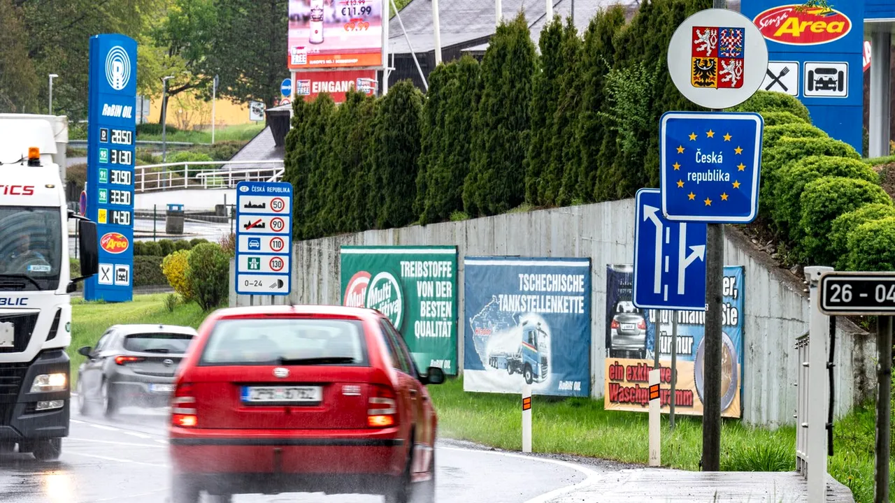 Românii care intră în Cehia nu mai trebuie să stea în carantină. Autorităţile au revizuit lista ţărilor de risc 