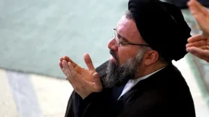 Un influent cleric iranian cere 