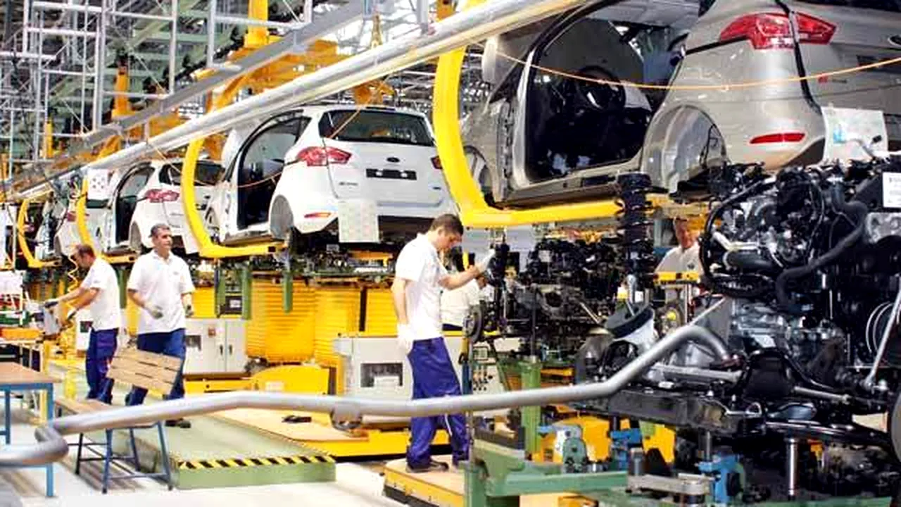 Ford va desfiinţa 1.100 de locuri de muncă la o uzină din Marea Britanie 