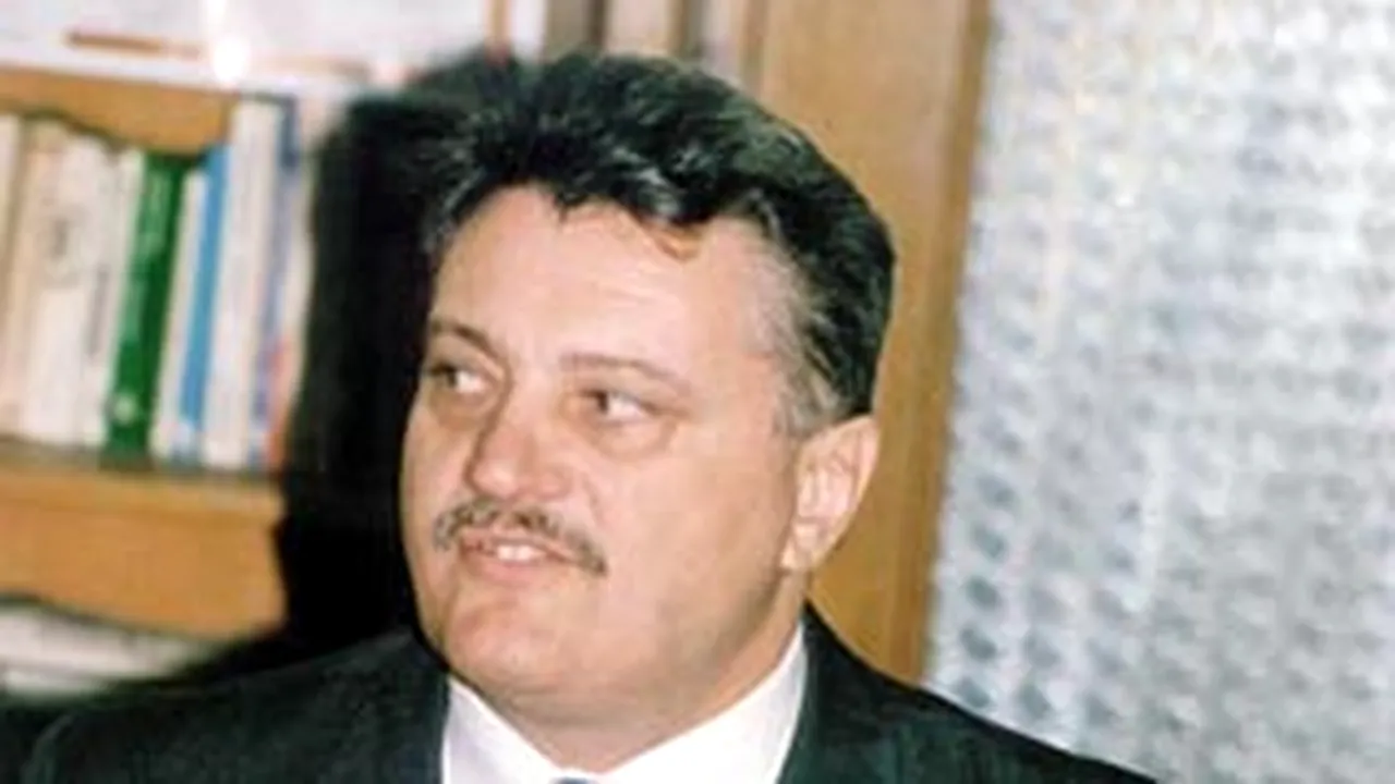 Mama europarlamentarului braşovean Nicolae Vlad Popa, atacată şi jefuită în casă