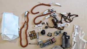 Obiecte care au fost folosite în misiunea lunară Apollo 11, descoperite de văduva lui Neil Armstrong - FOTO