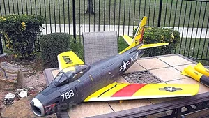 Bărbatul acuzat că voia să atace Pentagonul şi Congresul cu avioane teleghidate pledează nevinovat