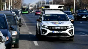 Încep să curgă amenzi pentru parcare în Capitală. Ciucu: Astăzi, serviciul de parcări este o glumă