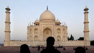 Cel puţin 27 de persoane au murit într-o busculadă produsă la un festival religios din India - VIDEO