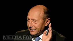 Băsescu: Aş dori ca în 2014 să avem un Guvern care să fie cinstit cu românii