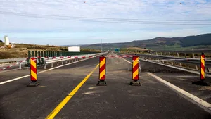 CNAIR a semnat contractul pentru construcţia sectorului de autostradă Târgu Mureş - Ungheni