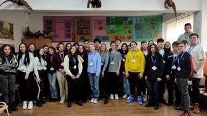 Peste 1000 de elevi de liceu sunt aşteptaţi să participe la programul de orientare vocaţională