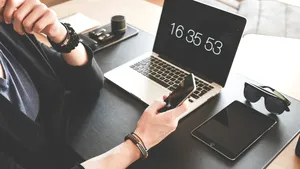 România, peste media UE la timpul de lucru. Trei din patru angajați lucrează între 40 și 44 de ore pe săptămână