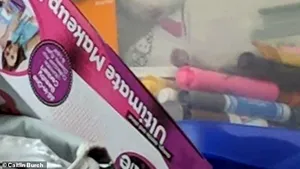 Descoperirea şocantă făcută de o mamă în dormitorul copiilor: ”Îmi spuneau că au o CREATURĂ în cameră, însă nu i-am crezut”