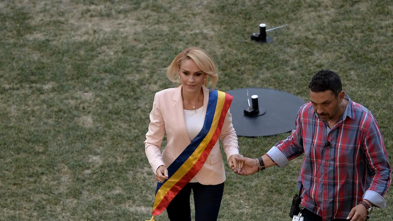 La 20 de ore după ce a fost huiduită pe Arena Naţională, Gabriela Firea şi-a redeschis pagina de Facebook, dar a şters postarea care a strâns sute de comentarii negative 