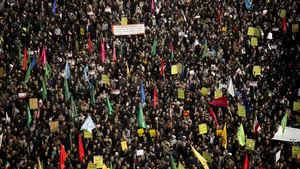 VIDEO | 7.000 de persoane arestate în urma protestelor din Iran faţă de scumpirea carburanţilor