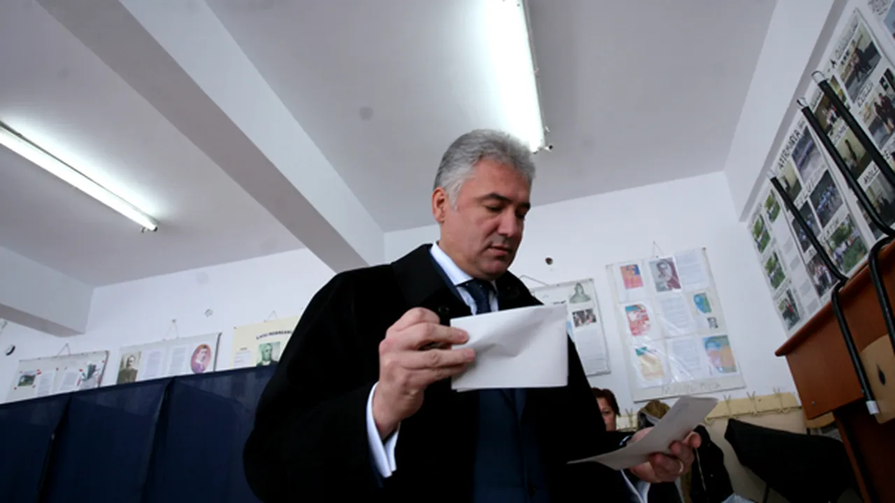 Videanu: Am votat pentru ca România să nu fie o ţară de doi lei, aşa cum o numesc unii