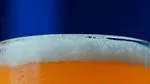 Berea fără alcool poate conține alcool. Ce înseamnă, de fapt, «0%» și ce trebuie să verifici pe etichetă