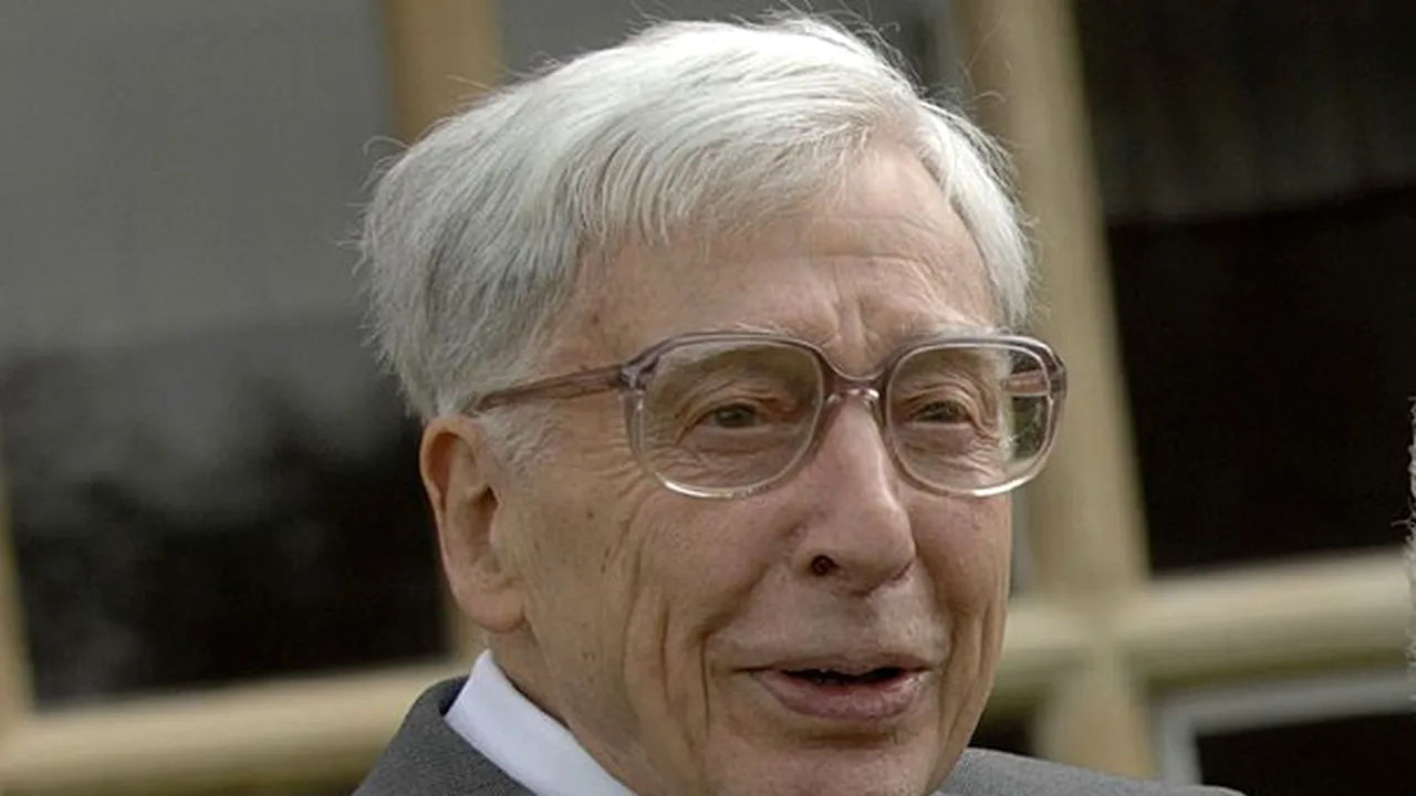 Robert Edwards, pionier al fecundării in vitro, recompensat cu premiul Nobel, a murit