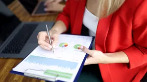 România, peste media europeană: 41% din funcţiile de conducere sunt deţinute de femei