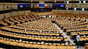 UE alocă 50 de miliarde de euro pentru combaterea Covid-19. Unde se duc banii