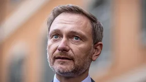 Ministrul german de finanţe avertizează: „Rusia se poate confrunta cu consecinţe economice grave dacă invadează Ucraina”