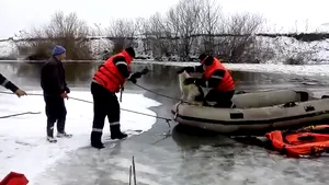 Doi bărbaţi au fost găsiţi înecaţi, în judeţul Hunedoara