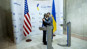 Războiul din Ucraina, ziua 561. SUA vor furniza Ucrainei muniţii ce conţin uraniu sărăcit / Ce este uraniul sărăcit şi cum va fi folosit de ucraineni/  Zelenski: avem noi acorduri politice şi de apărare şi pregătim altele