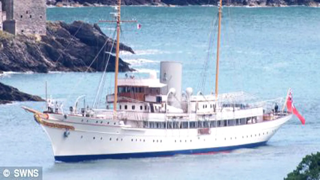 Iahtul regal Nahlin, care a petrecut 62 de ani în România, a revenit în Marea Britanie