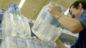 România deţine 60% din rezervele de apă minerală ale Europei. Românii consumă 50% din media europeană