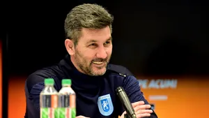 Marinos Ouzounidis debutează la Universitatea Craiova cu o calificare în sferturile Cupei României