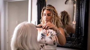 Saloanele de beauty se mută la tine acasă. O nouă aplicaţie mobilă îţi aduce mai aproape serviciile de înfrumuseţare preferate 